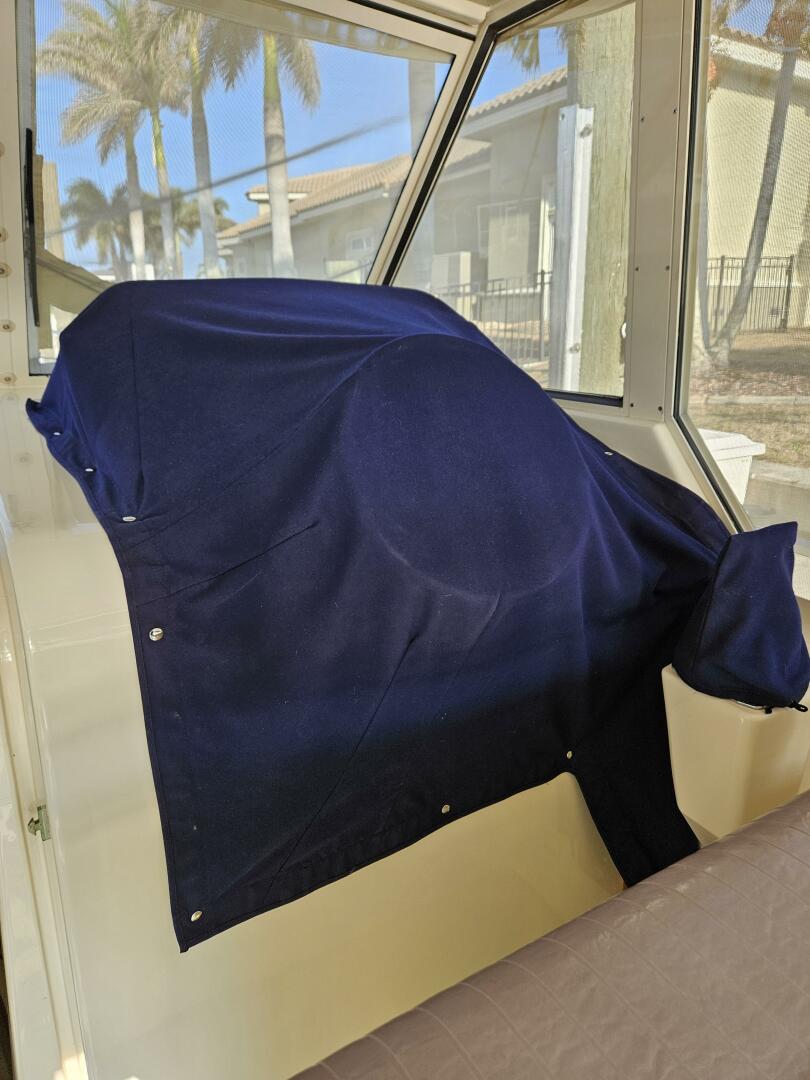 Slide: The Image of Mainship Pilot 34 Sedan 2007 - 4996439