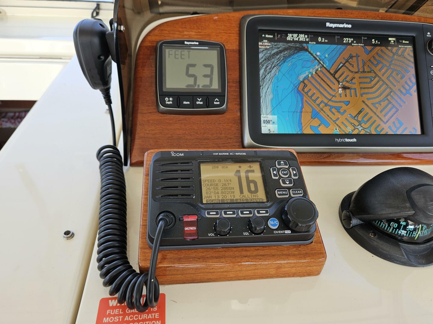 Slide: The Image of Mainship Pilot 34 Sedan 2007 - 4996440