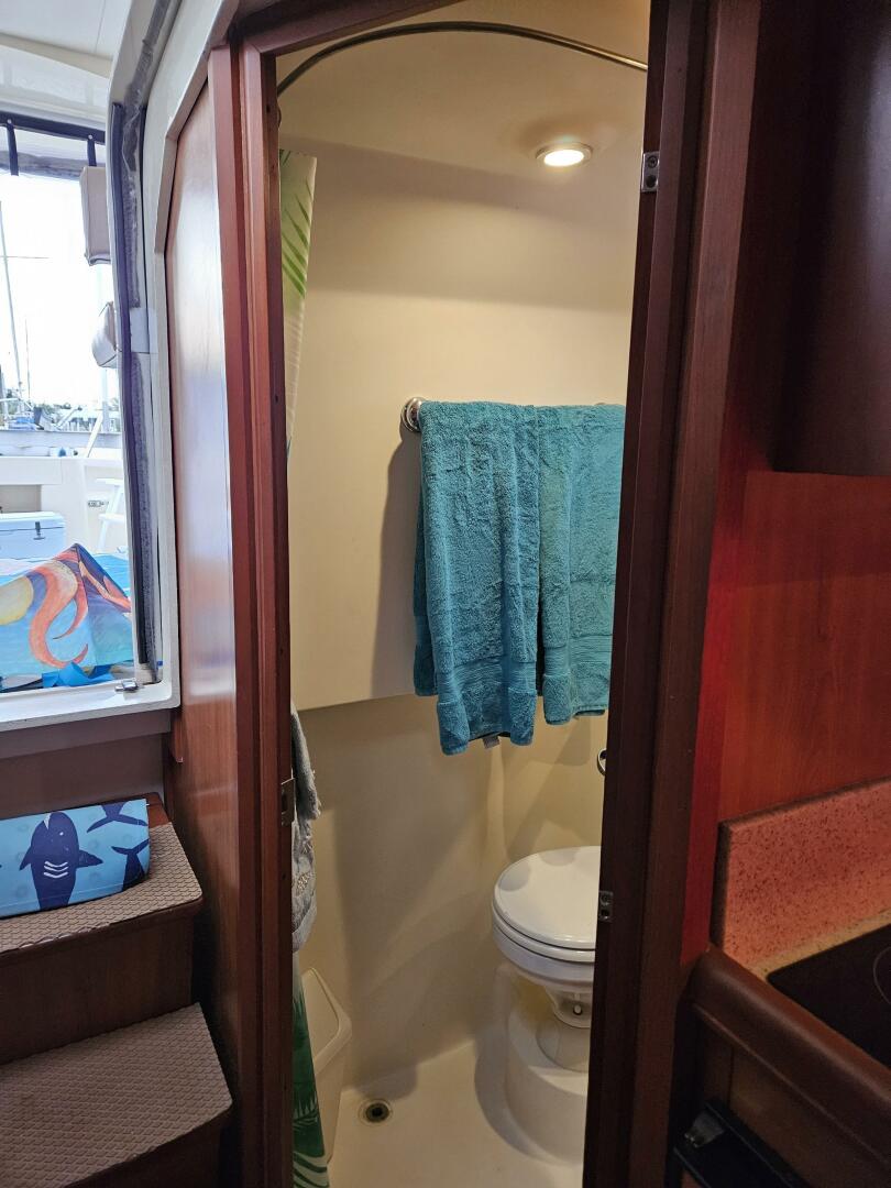 Slide: The Image of Mainship Pilot 34 Sedan 2007 - 4996446