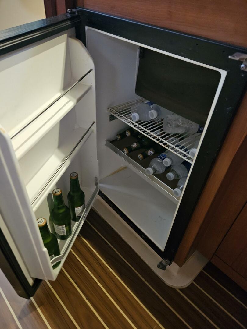 Slide: The Image of Mainship Pilot 34 Sedan 2007 - 4996460