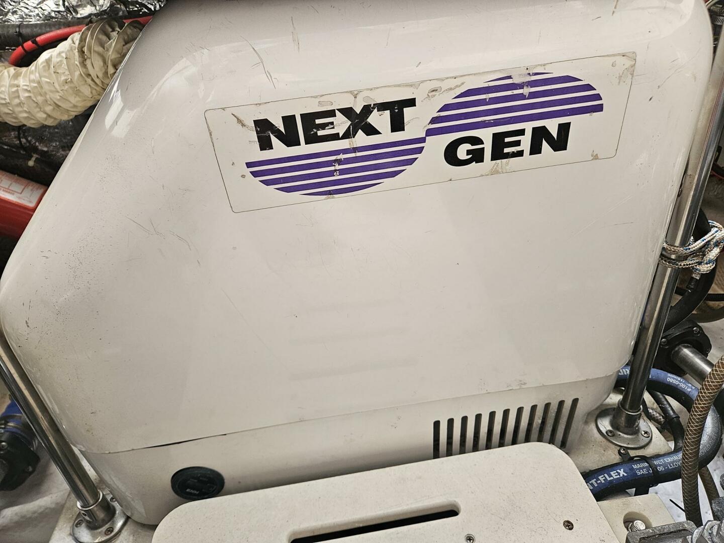 Slide: The Image of Mainship Pilot 34 Sedan 2007 - 4996464