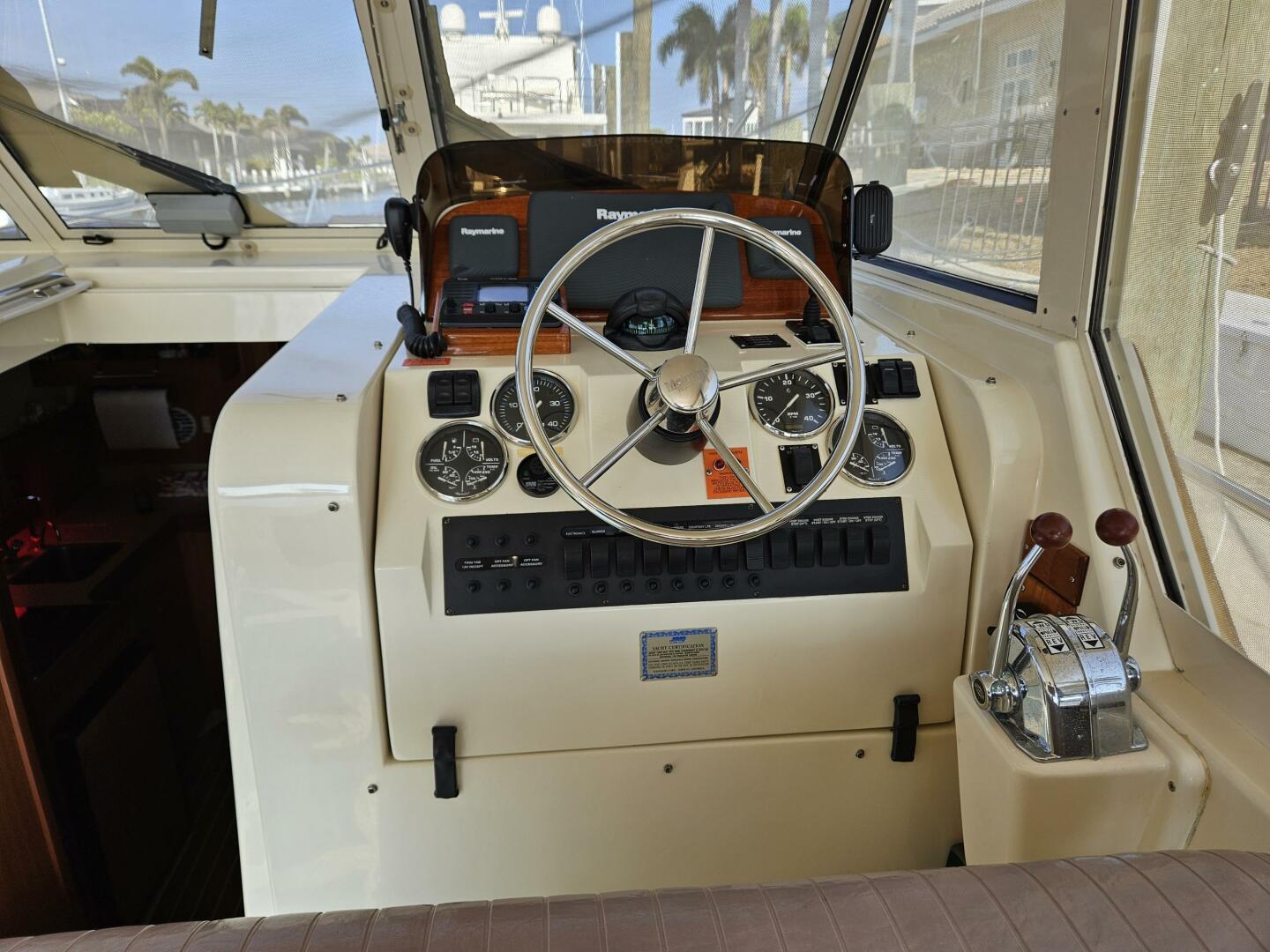 Slide: The Image of Mainship Pilot 34 Sedan 2007 - 4996466