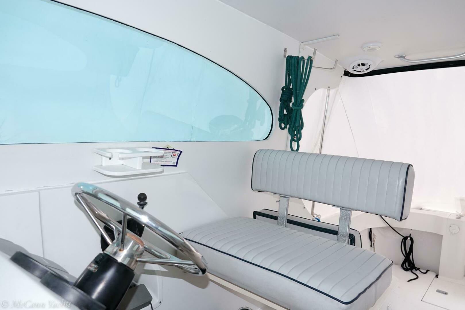 Slide: The Image of Mainship Pilot Hardtop 2000 - 5146610