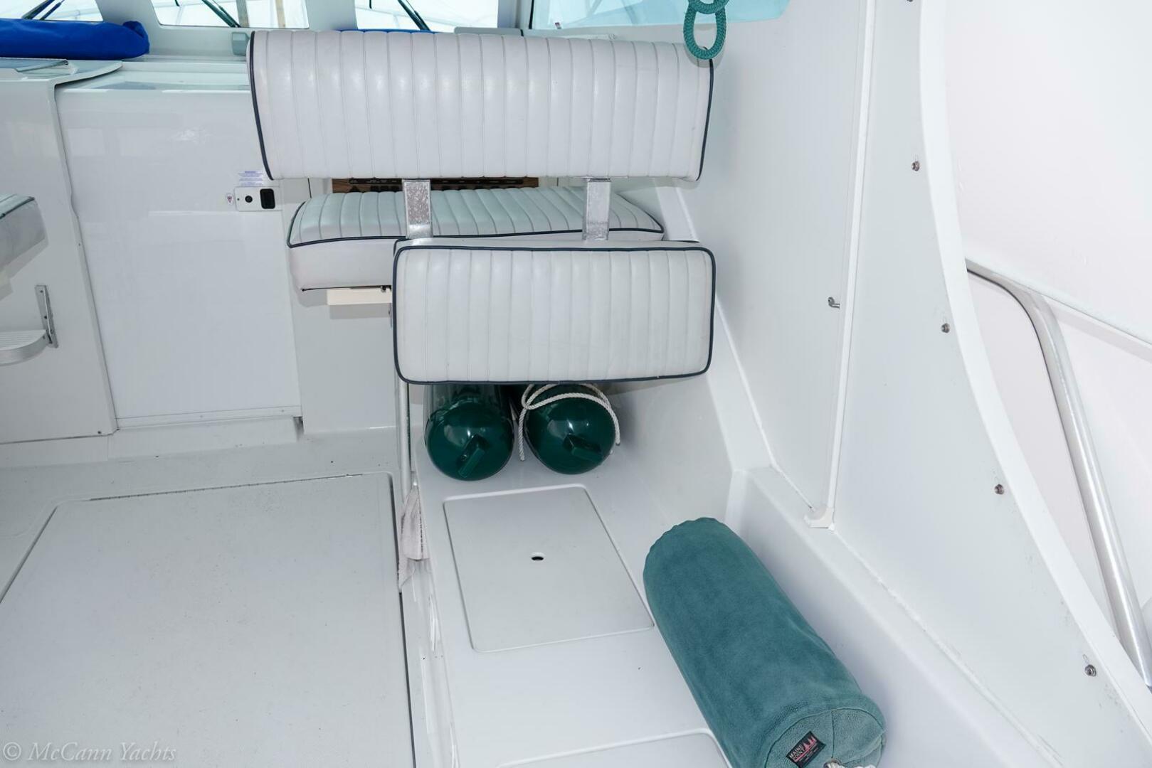 Slide: The Image of Mainship Pilot Hardtop 2000 - 5146612