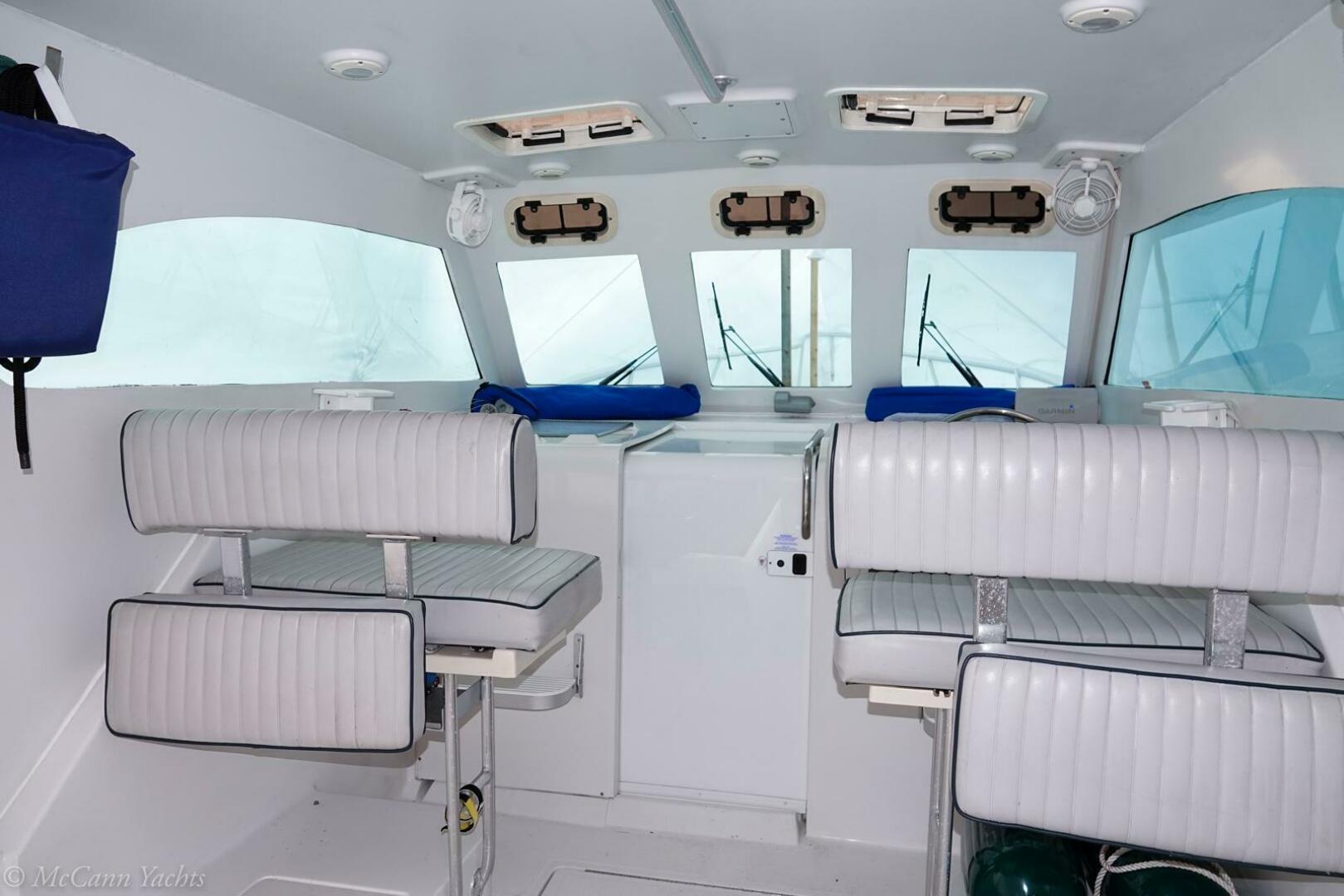 Slide: The Image of Mainship Pilot Hardtop 2000 - 5146615
