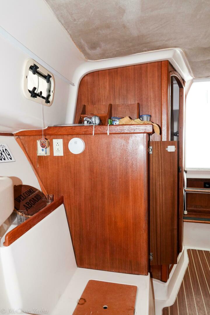 Slide: The Image of Mainship Pilot Hardtop 2000 - 5146618