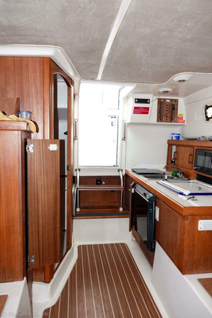 Slide: The Image of Mainship Pilot Hardtop 2000 - 5146619