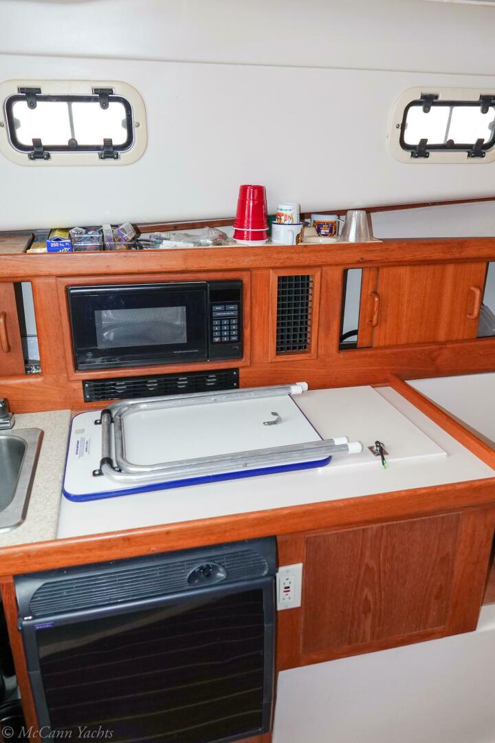 Slide: The Image of Mainship Pilot Hardtop 2000 - 5146624