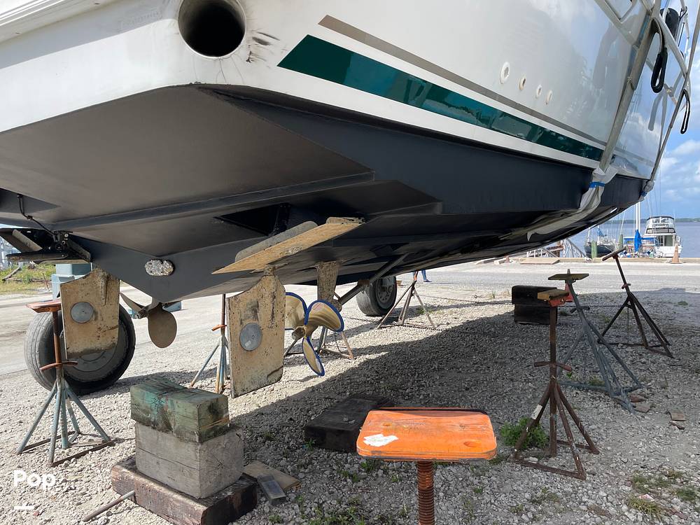 Slide: The Image of Mainship Sedan Bridge 40 1994 - 15367468