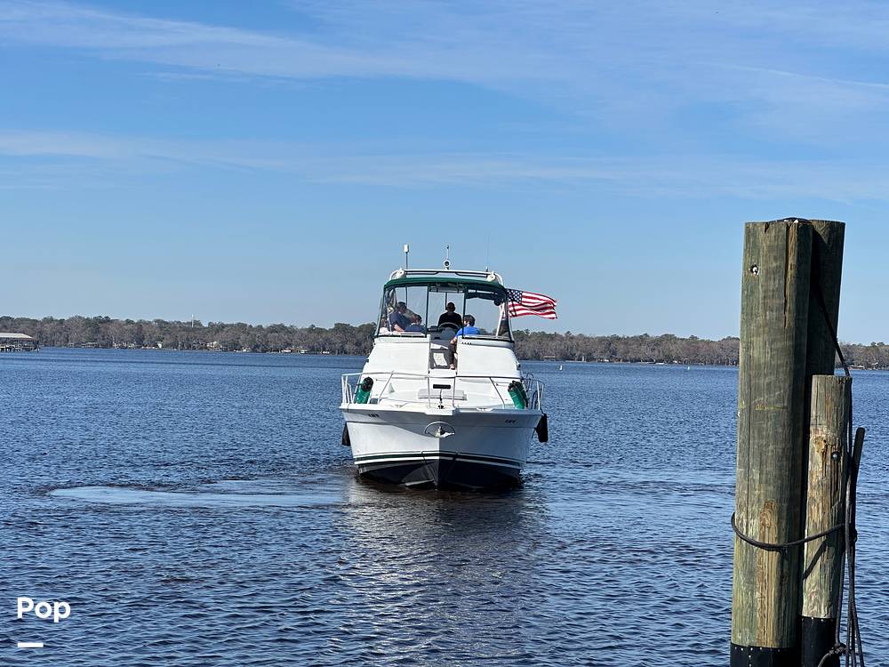 Slide: The Image of 1994 Mainship Sedan Bridge 40 - 15115039