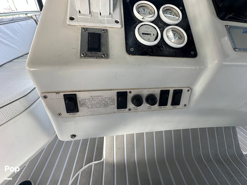 Slide: The Image of Mainship Sedan Bridge 40 1994 - 15102745
