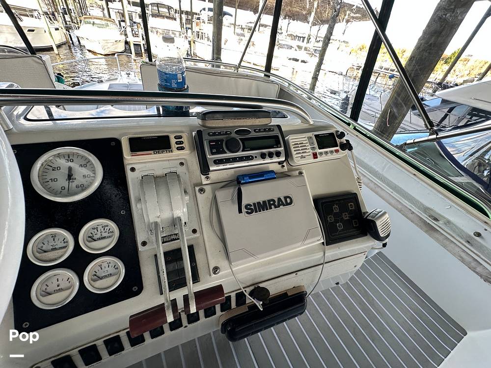Slide: The Image of Mainship Sedan Bridge 40 1994 - 15102749