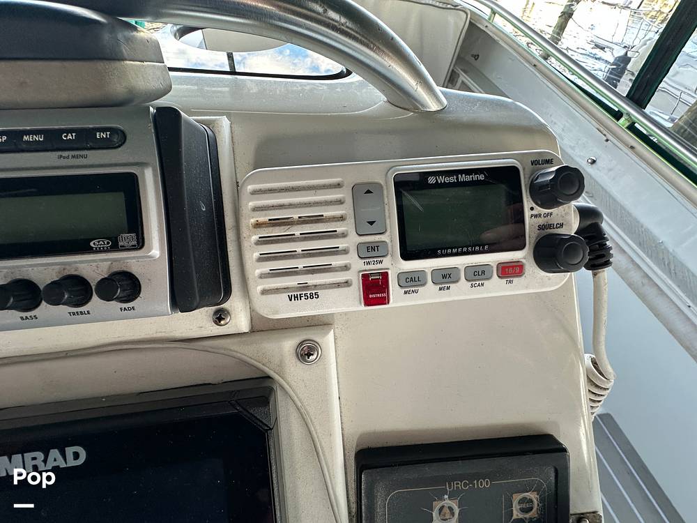 Slide: The Image of Mainship Sedan Bridge 40 1994 - 15102756