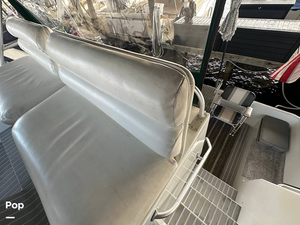 Slide: The Image of Mainship Sedan Bridge 40 1994 - 15102786