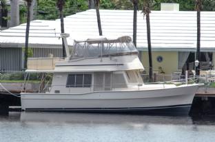 Slide: The Image of Mainship Trawler 2004 - 0