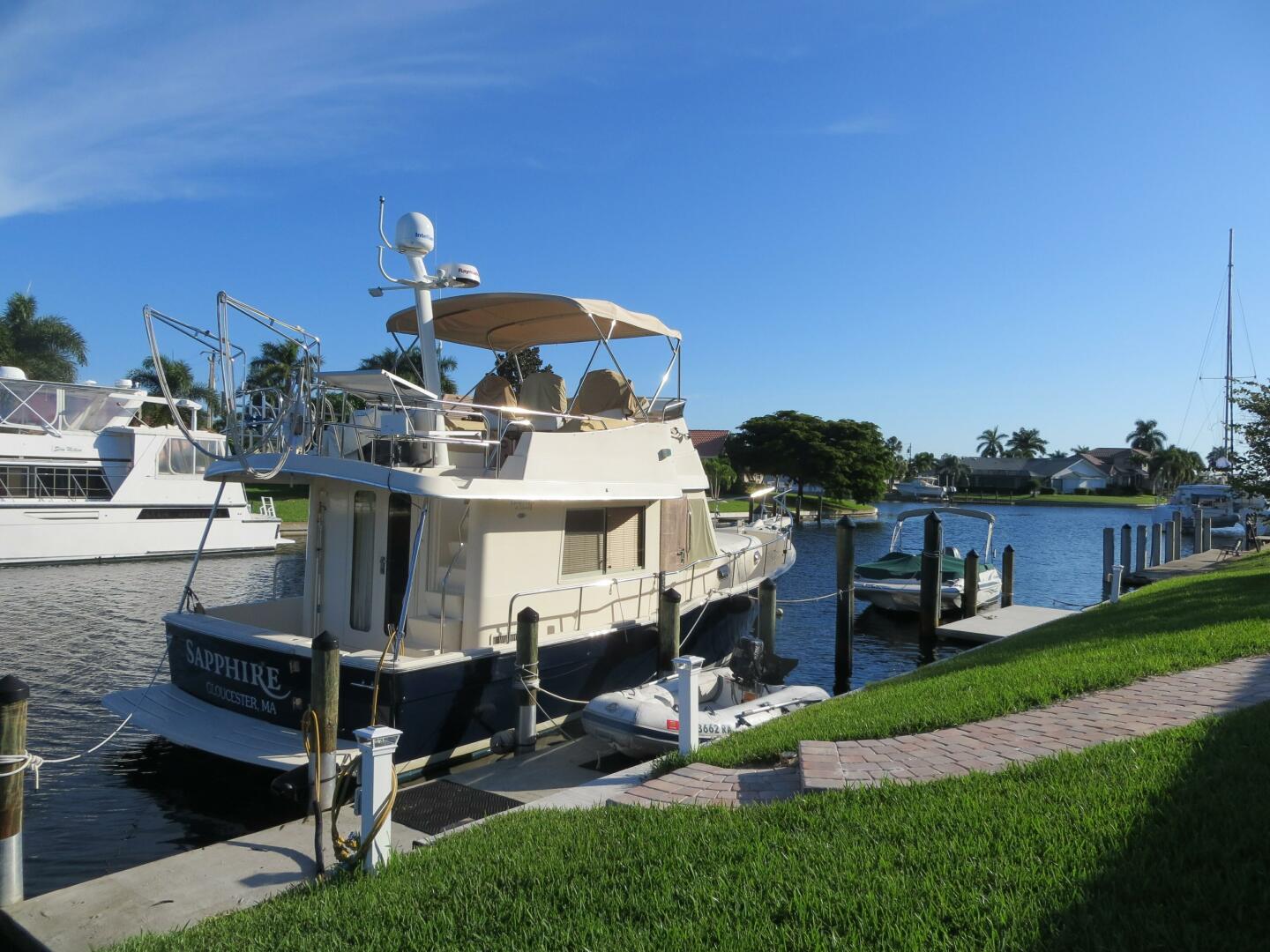 Slide: The Image of Mainship Trawler 2006 - 5503355