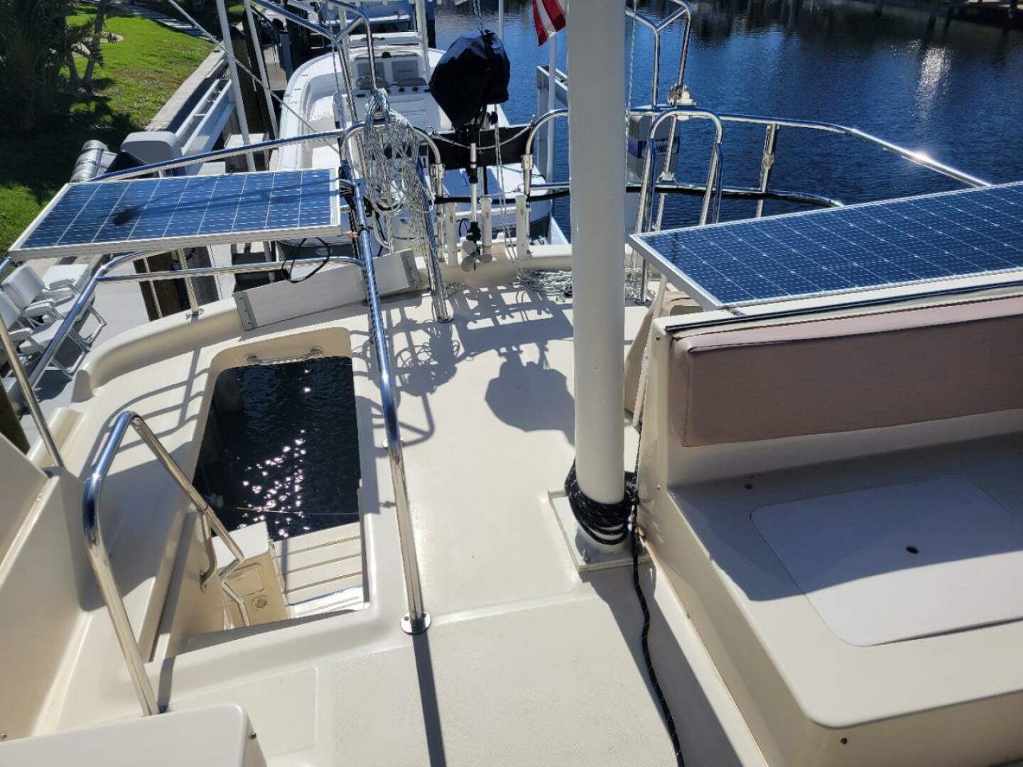 Slide: The Image of Mainship Trawler 2006 - 5503389