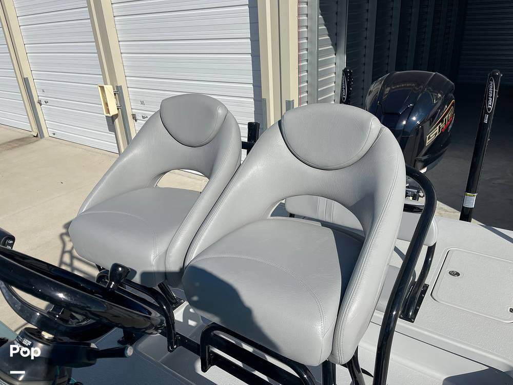 Slide: The Image of Captains Seats With Footrest - 14987153