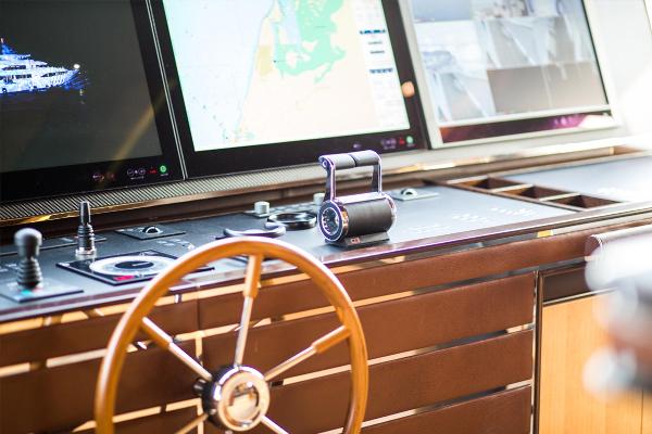 Slide: The Image of Majesty 155 2022 - 10