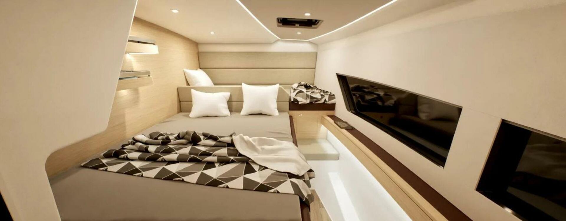 Slide: The Image of Makai M42 Flybridge 2025 - 5169299