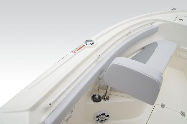 Slide: The Image of Mako 214 Center Console 2024 - 27
