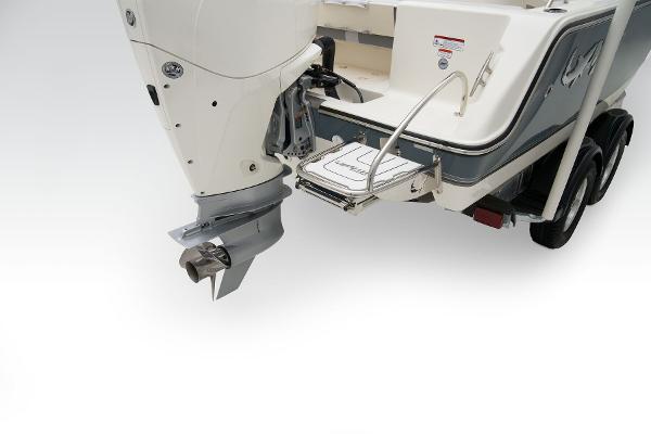 Slide: The Image of Mako 214 Center Console 2024 - 93
