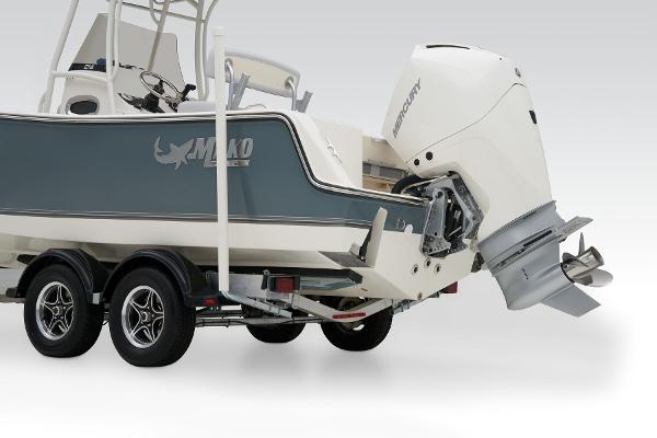 Slide: The Image of Mako 214 Center Console 2024 - 97
