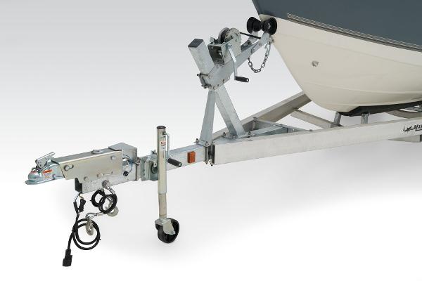 Slide: The Image of Mako 214 Center Console 2025 - 24