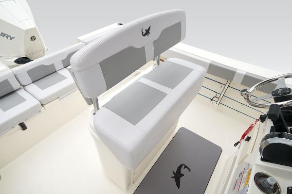 Slide: The Image of Mako 214 Center Console 2025 - 55
