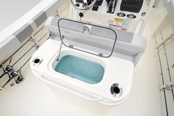 Slide: The Image of Mako 214 Center Console 2025 - 60