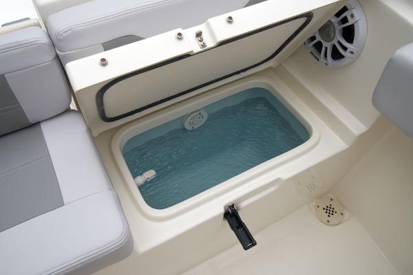 Slide: The Image of Mako 214 Center Console 2025 - 80