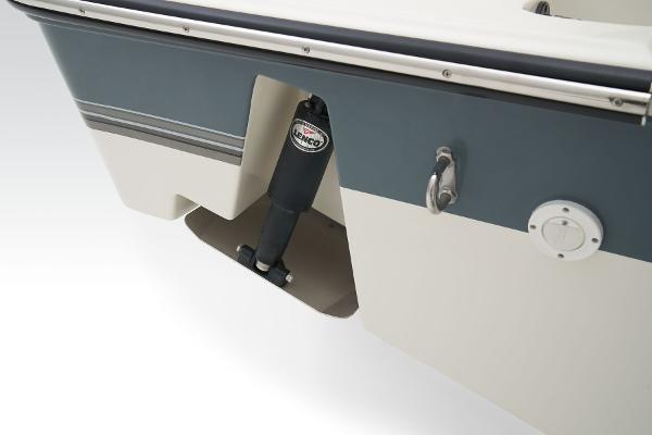 Slide: The Image of Mako 214 Center Console 2025 - 90