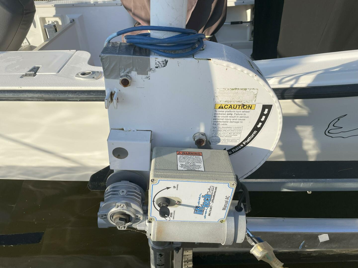 Slide: The Image of Mako 221 1995 - 5512964