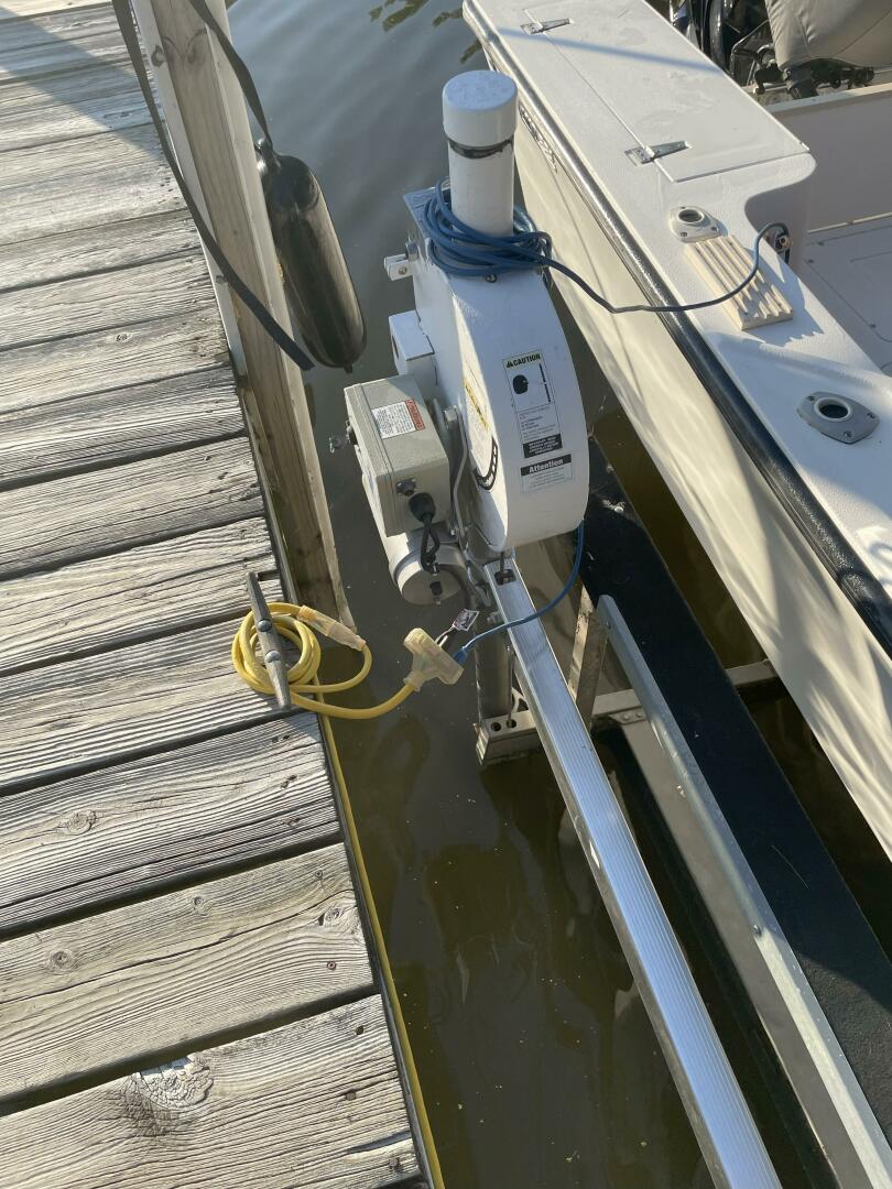 Slide: The Image of Mako 221 1995 - 5512965