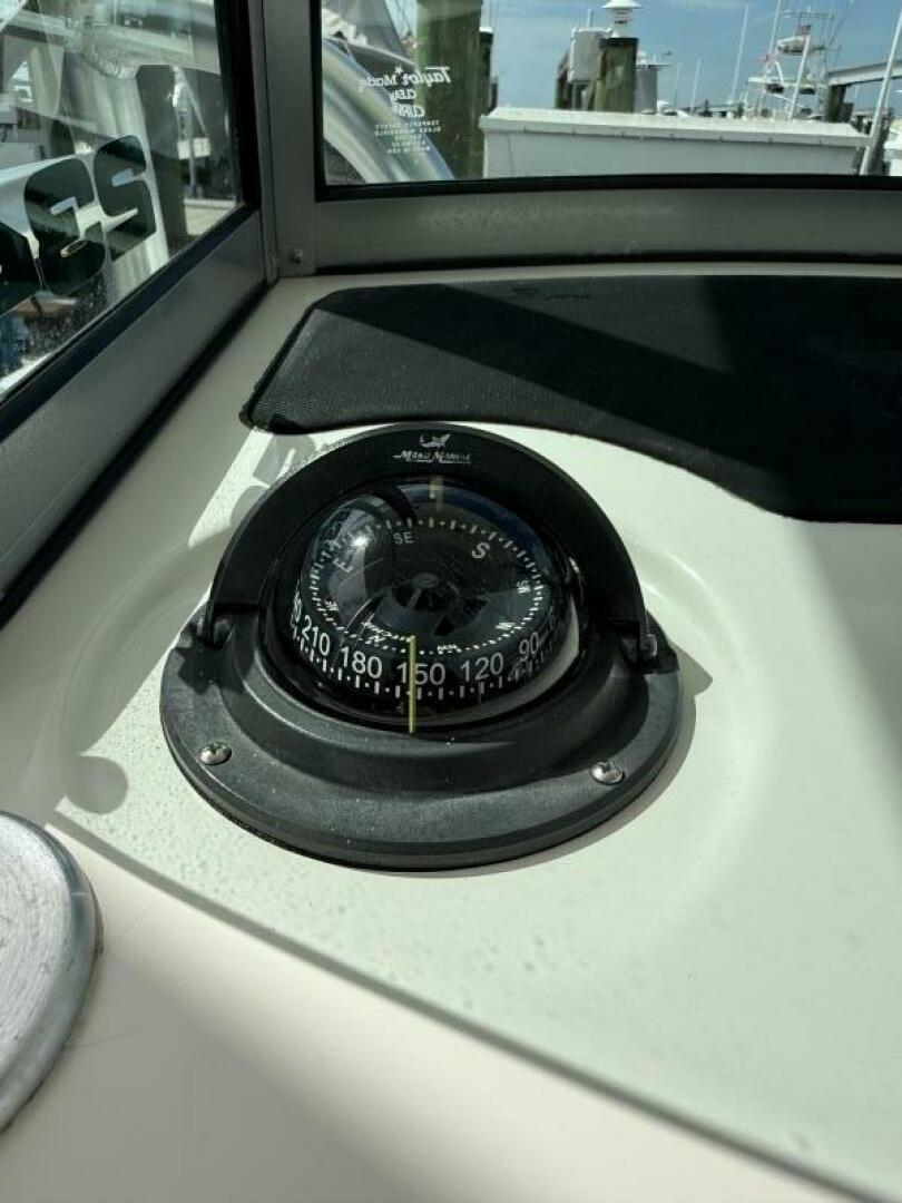 Slide: The Image of Mako 23 2014 - 5493396