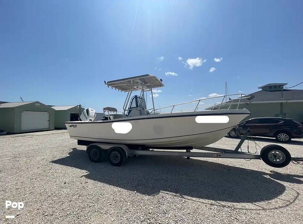 Slide: The Image of 1990 Mako 230 With A 2022 Honda 250HP Engine - 15288568