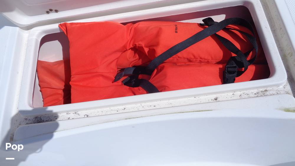 Slide: The Image of Mako 252 2002 - 15734805