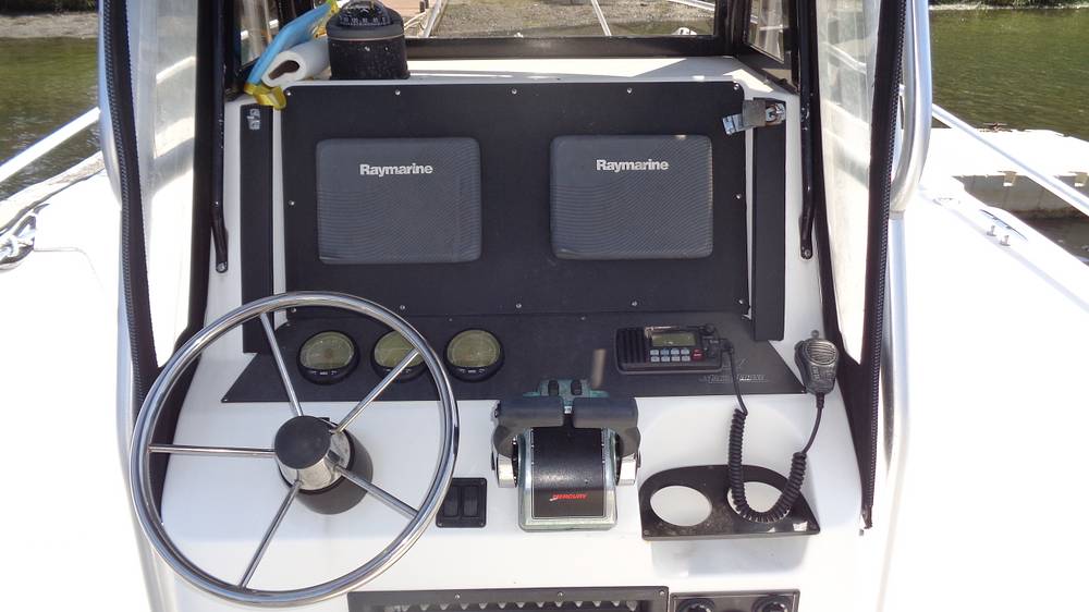 Slide: The Image of Mako 252 2002 - 15734815