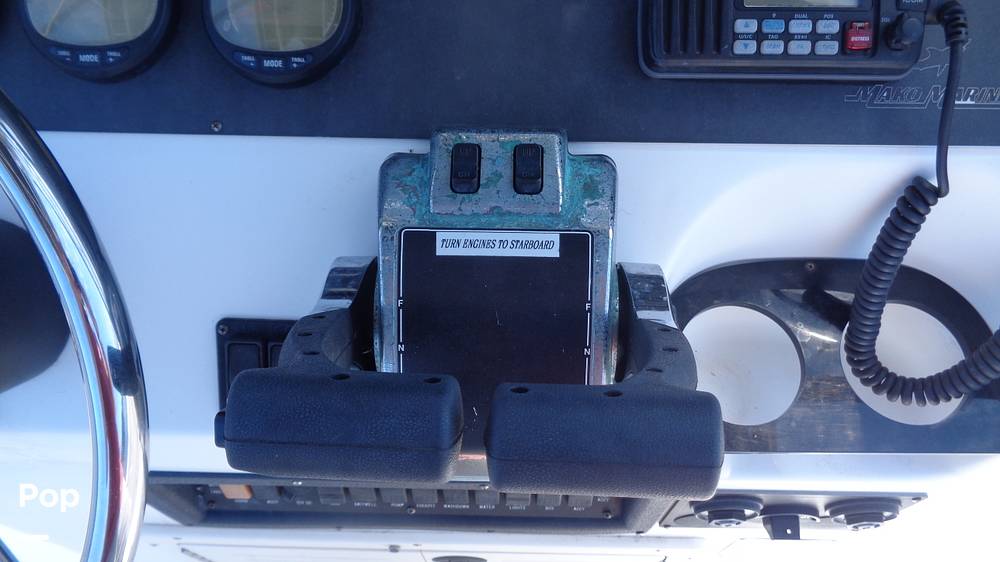 Slide: The Image of Mako 252 2002 - 15734822