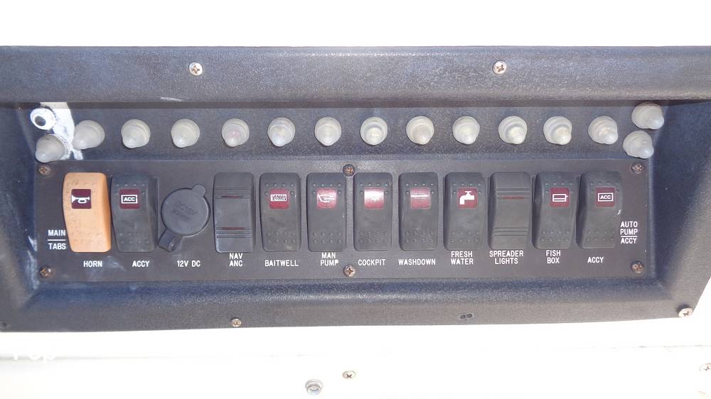 Slide: The Image of Mako 252 2002 - 15734824