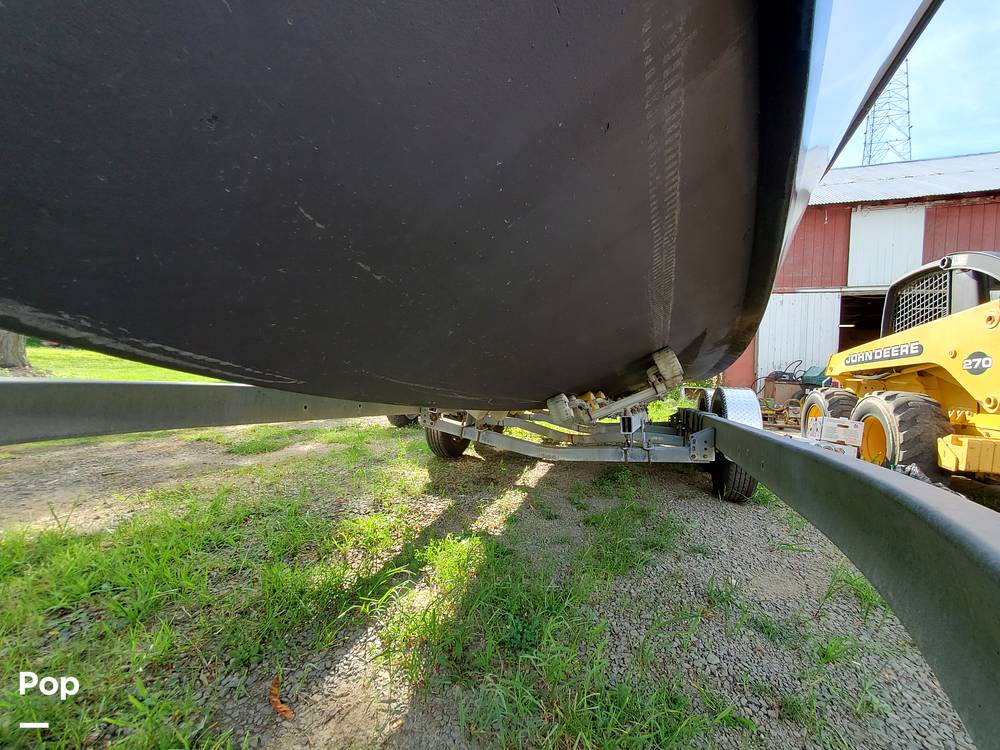 Slide: The Image of Fresh Bottom Paint - 9264049