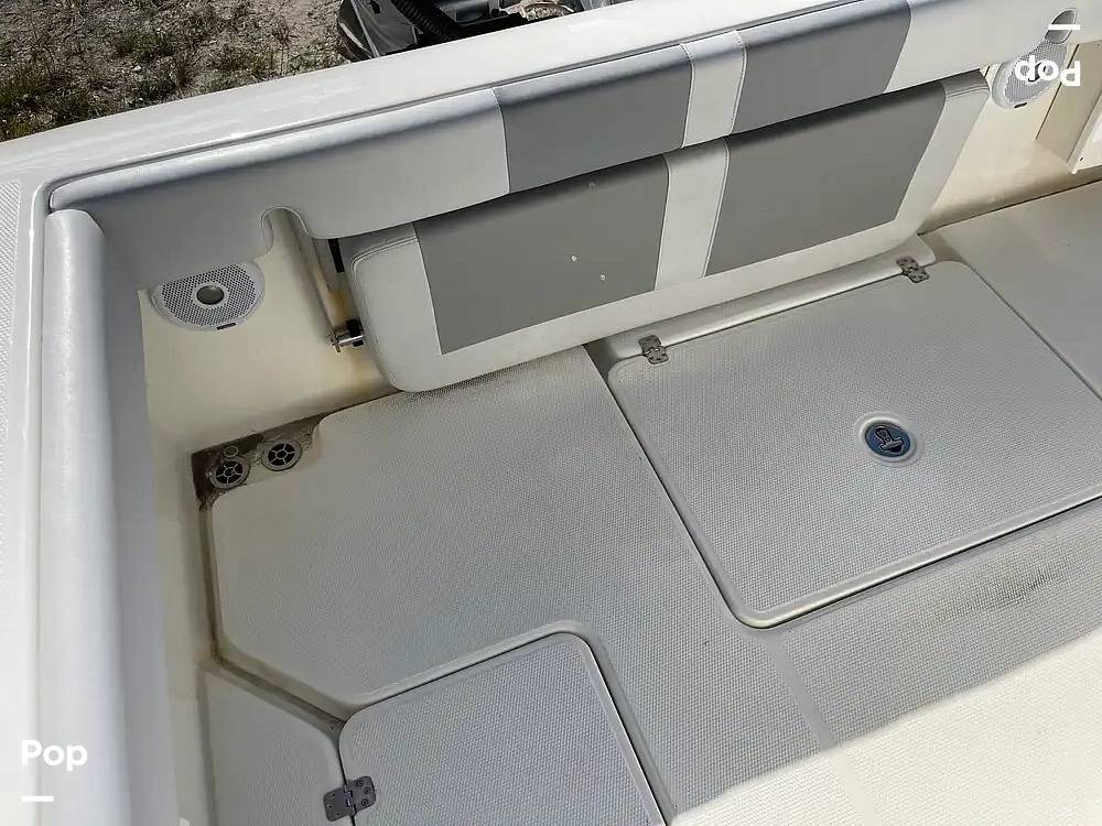 Slide: The Image of Self Draining Deck - 15087369