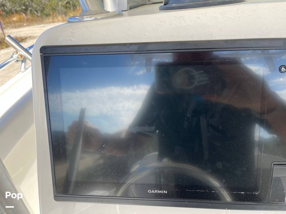 Slide: The Image of Garmin - 15073627