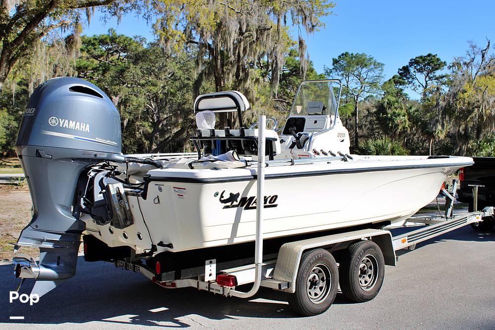 Slide: The Image of Mako Inshore 2201 2010 - 13839426