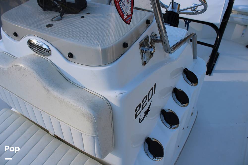Slide: The Image of Mako Inshore 2201 2010 - 13839566