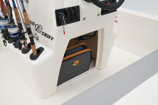 Slide: The Image of Mako Pro Skiff 13 CC 2025 - 26