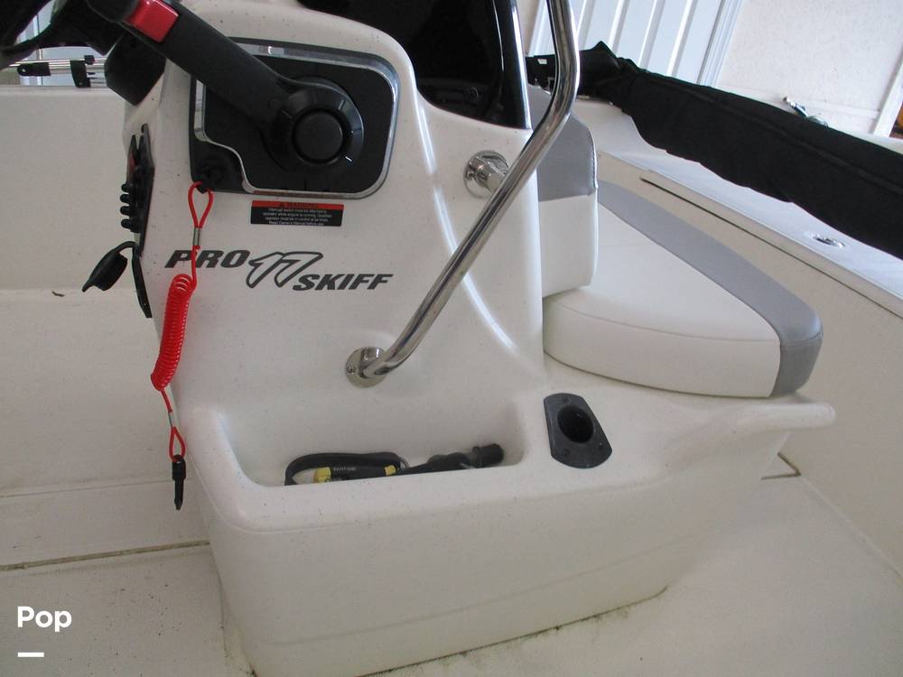 Slide: The Image of Mako Pro Skiff 17 2023 - 13689362
