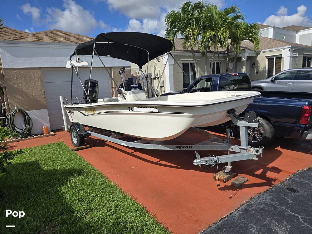 Slide: The Image of Mako Pro Skiff 17 CC 2021 - 0