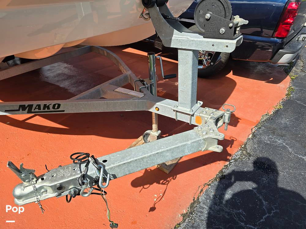 Slide: The Image of Mako Pro Skiff 17 CC 2021 - 18