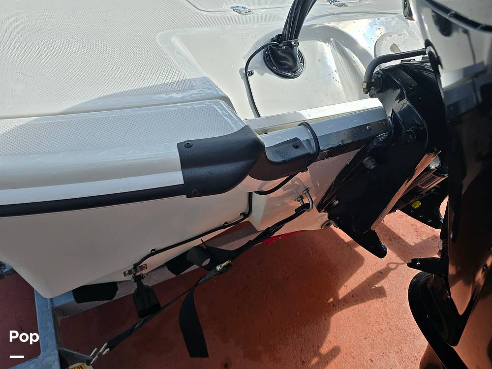 Slide: The Image of Mako Pro Skiff 17 CC 2021 - 25